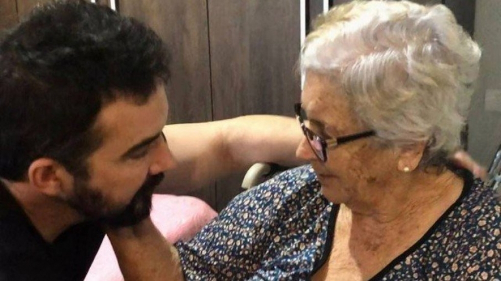 Padre Fábio de Melo publica carta emocionante à mãe que morreu de Covid-19 Padre Fábio de Melo publica carta emocionante à mãe que morreu de Covid-19