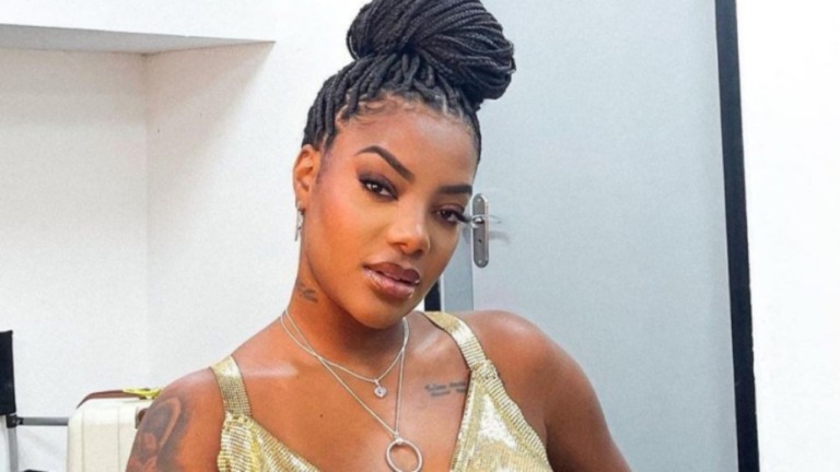 Ludmilla repreende fã que queria desistir do Enem para ir em seu show