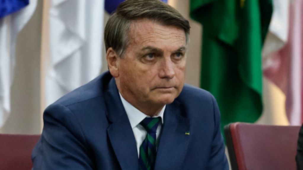 Bolsonaro reafirma que GLP e gasolina 'não estão caros' e critica governadores