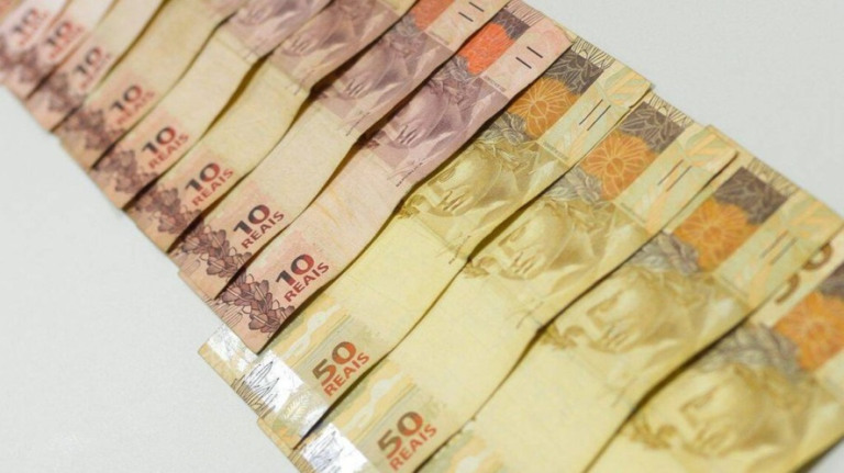 Arrecadação federal bate recorde em setembro e chega a R$ 166,3 bi