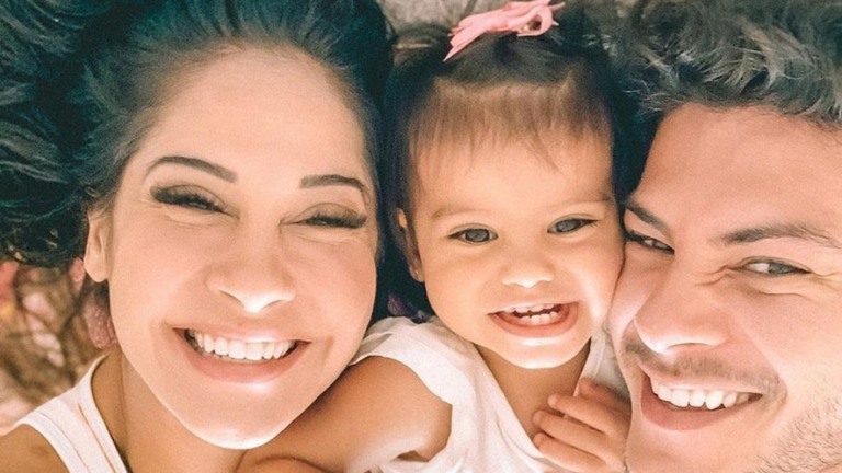 Maíra Cardi não quer ter mais filhos com Arthur Aguiar: "Traumatizada"