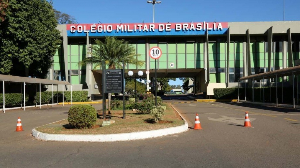 DF: Sargento é condenado a prisão por beijar aluna de 14 anos na boca