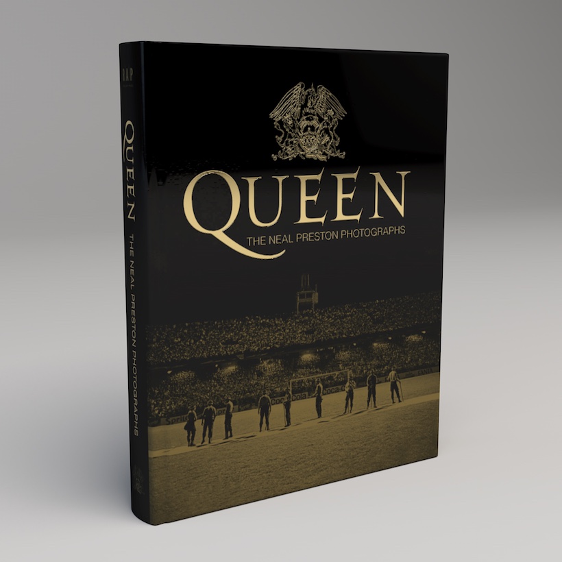 Novo livro do Queen mostra fotos inéditas da banda em turnê 