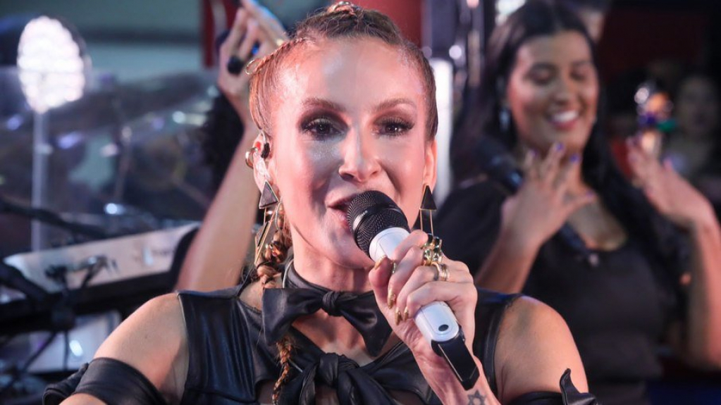 'Muitas vezes foquei em mim mesma', diz Claudia Leitte em balanço