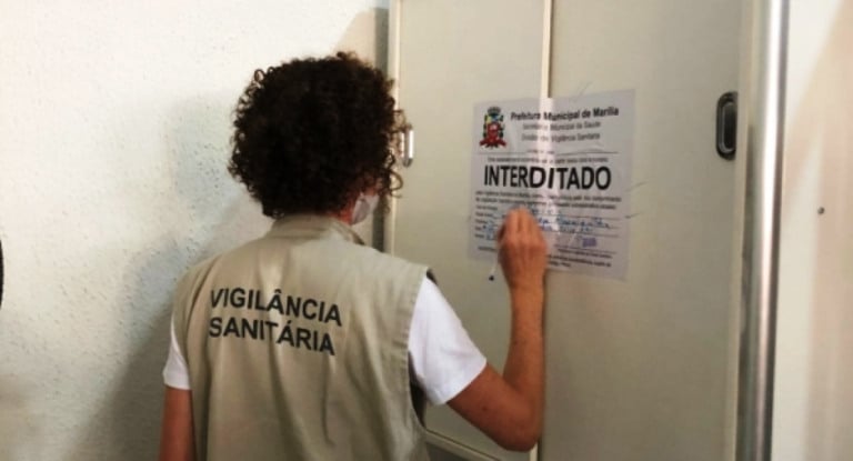 Vigilância Sanitária interdita medicamentos e estabelecimentos em Marília