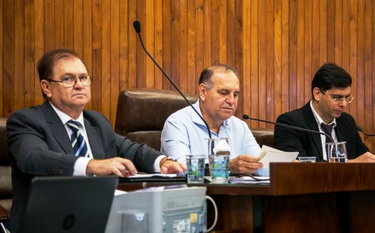 Levi Gomes, Wilson Damasceno e Bruno de Oliveira durante audiência na Câmara