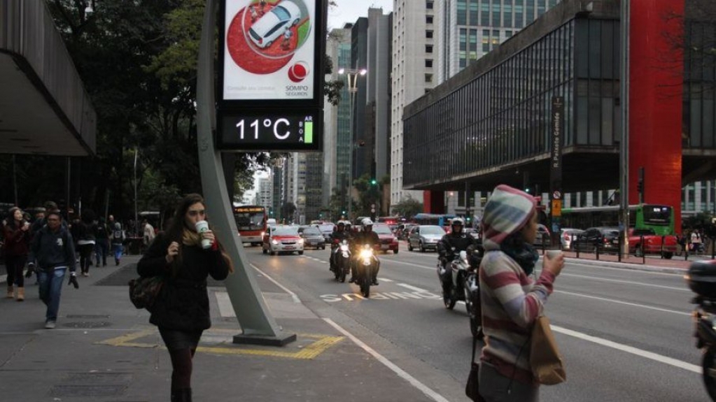 Onda de frio histórica chega ao Brasil nesta quarta; SP tem previsão de geada Onda de frio histórica chega ao Brasil nesta quarta; SP tem previsão de geada