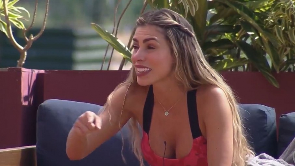 'A Fazenda 13': Erika Schneider diz que Medrado saiu por pressão psicológica