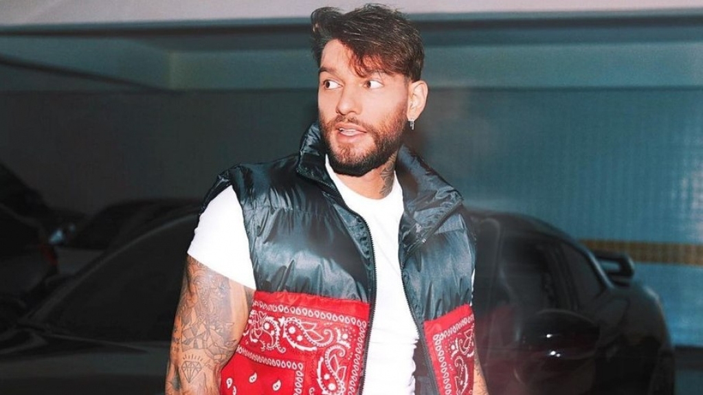 Lucas Lucco desmente boato: "Se eu gostasse de homem vocês já estariam sabendo" Lucas Lucco desmente boato: "Se eu gostasse de homem vocês já estariam sabendo"