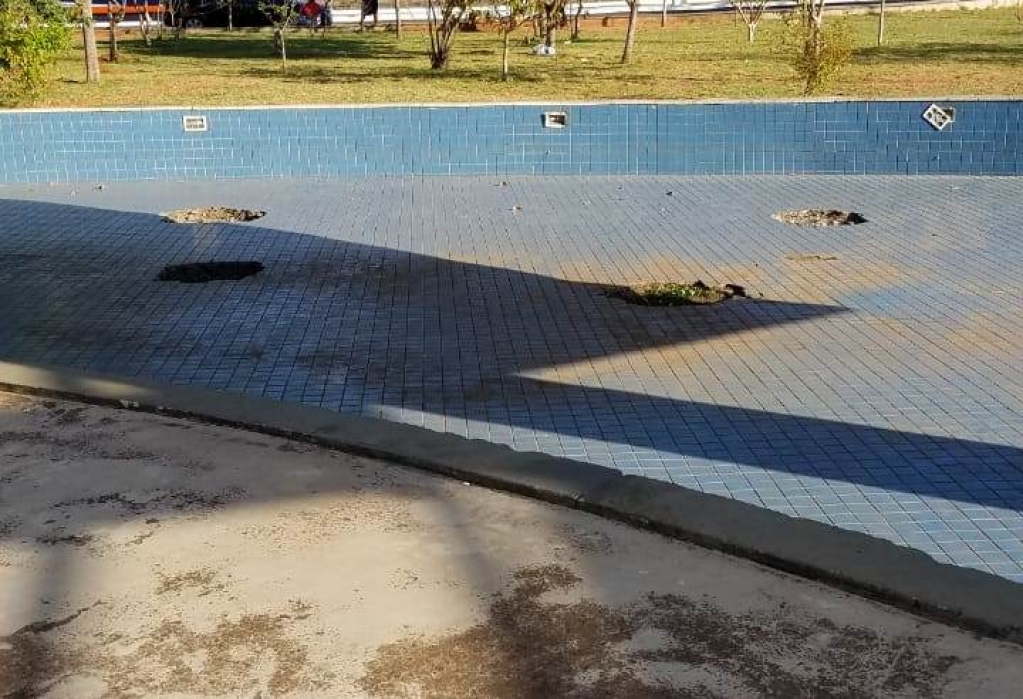 VC no Giro - Usuário acusa abandono e riscos na rodoviária de MarÃlia VC no Giro - Usuário acusa abandono e riscos na rodoviária de MarÃlia