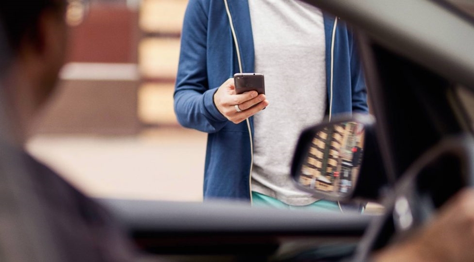 Preços de aplicativos de transporte, como Uber e 99, aumentam no Brasil, segundo resultados do IPCA de outubro (Imagem: Reprodução)