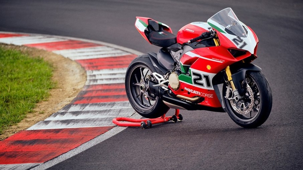 Ducati homenageia Troy Bayliss com a edição especial Panigale V2