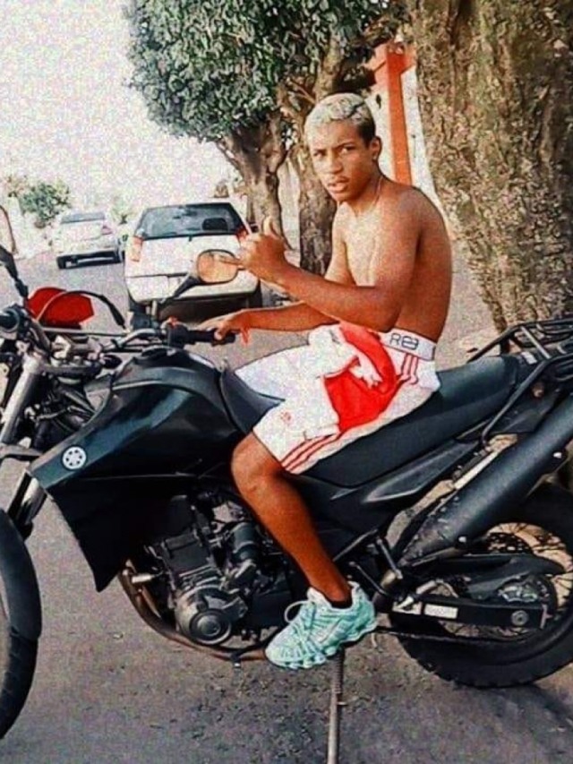 Moradores fazem protesto com live para encontrar rapaz desaparecido em Marília