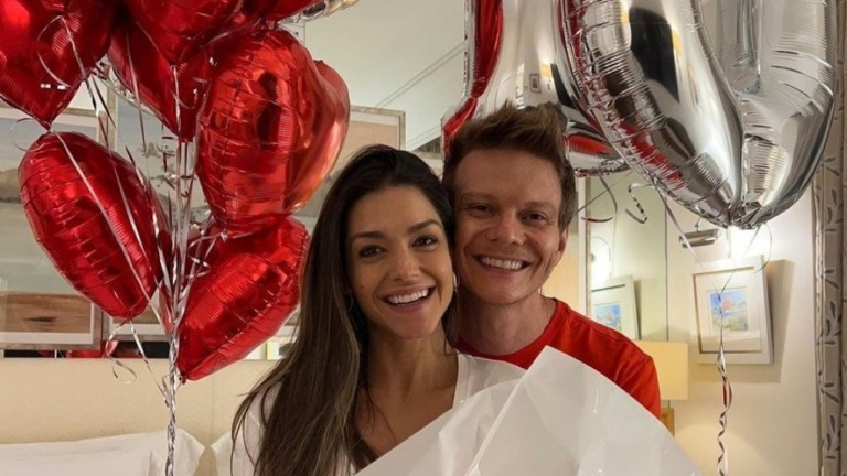 Thais Fersoza e Michel Teló comemoram 10 anos de amor