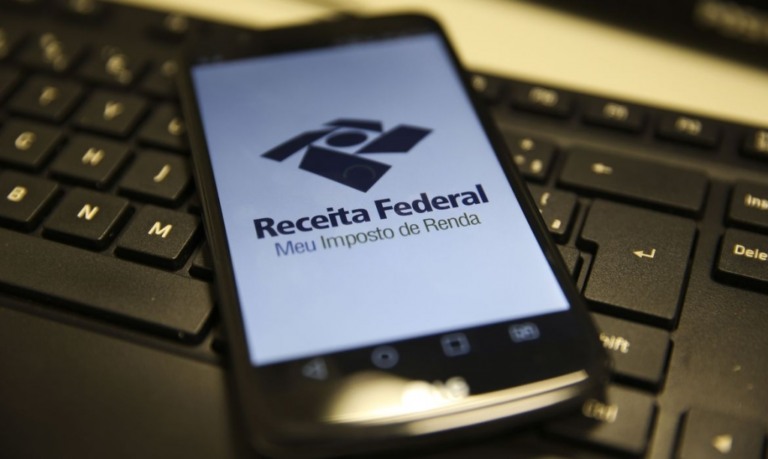 Receita Federal libera consulta ao terceiro lote de restituição do IR