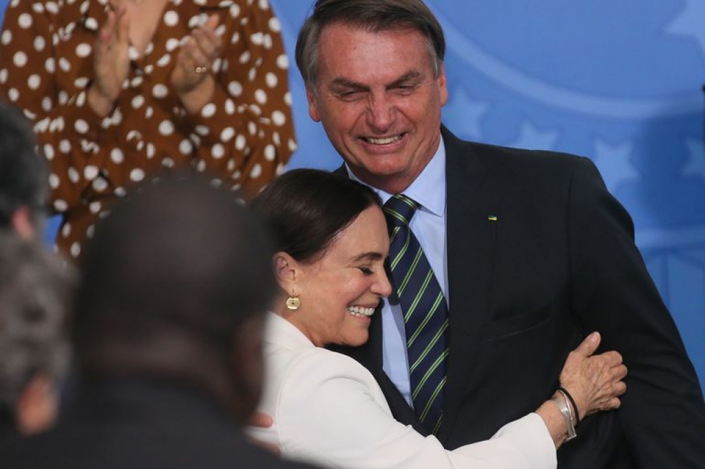 Regina Duarte e o presidente Bolsonaro no dia da posse em março – Agência Brasil