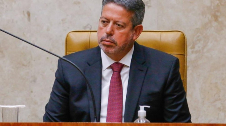 "Congresso eleito para a continuidade do governo Bolsonaro", diz Lira