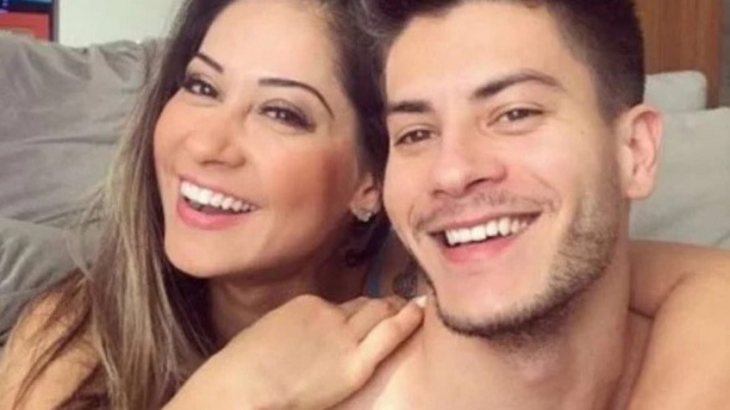 "BBB 22": Maíra Cardi deseja boa sorte para o cantor Arthur Aguiar "BBB 22": Maíra Cardi deseja boa sorte para o cantor Arthur Aguiar