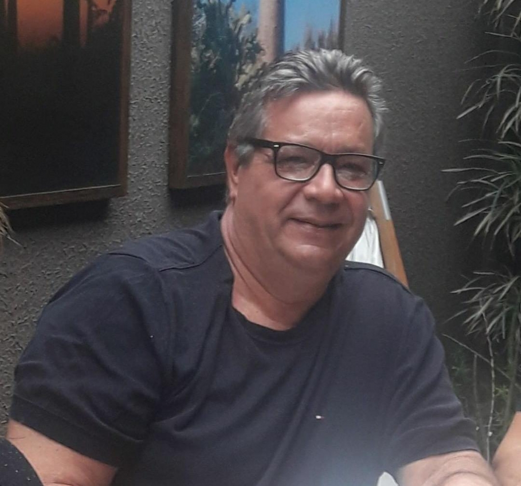 Luto – Família e amigos se despedem do empresário Carlos Rodine