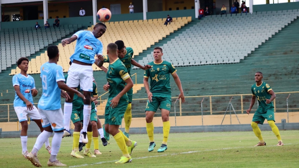 Marília cisca empate com Galo em Jaú e se livra do Timão no Paulista Sub-20