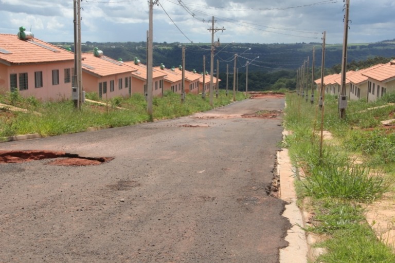 Ação judicial cobra obras no bairro Rubens Izique; acordo prevê multa