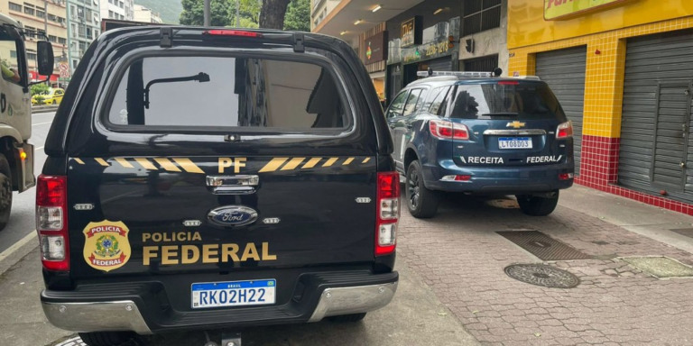 © Polícia