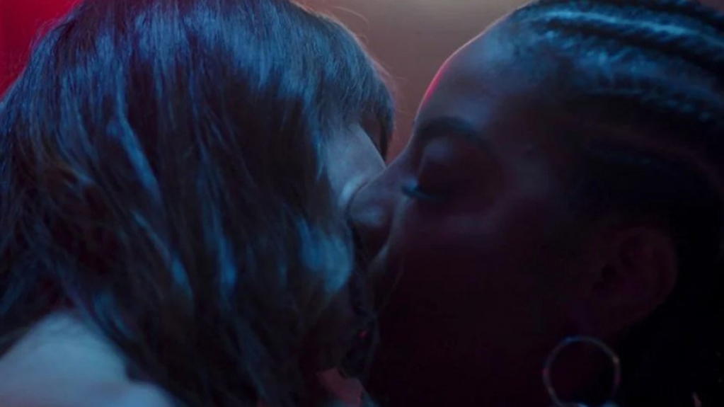Brunna Gonçalves revela ciúmes após beijo de Ludmilla em Thaila Ayala Brunna Gonçalves revela ciúmes após beijo de Ludmilla em Thaila Ayala
