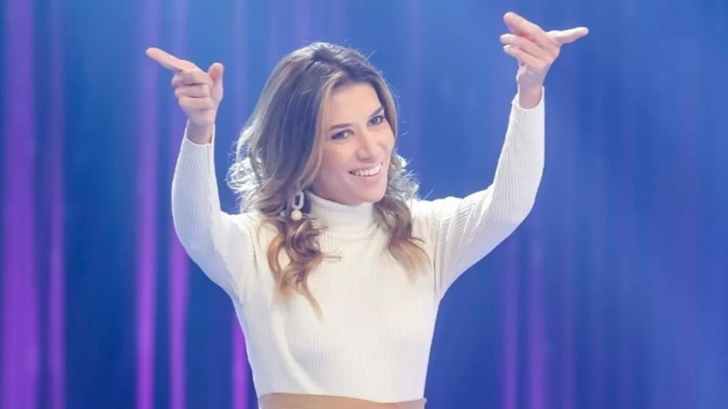 Rebeca Abravanel impressiona com novo visual após transformação: ‘Cabelo novos’