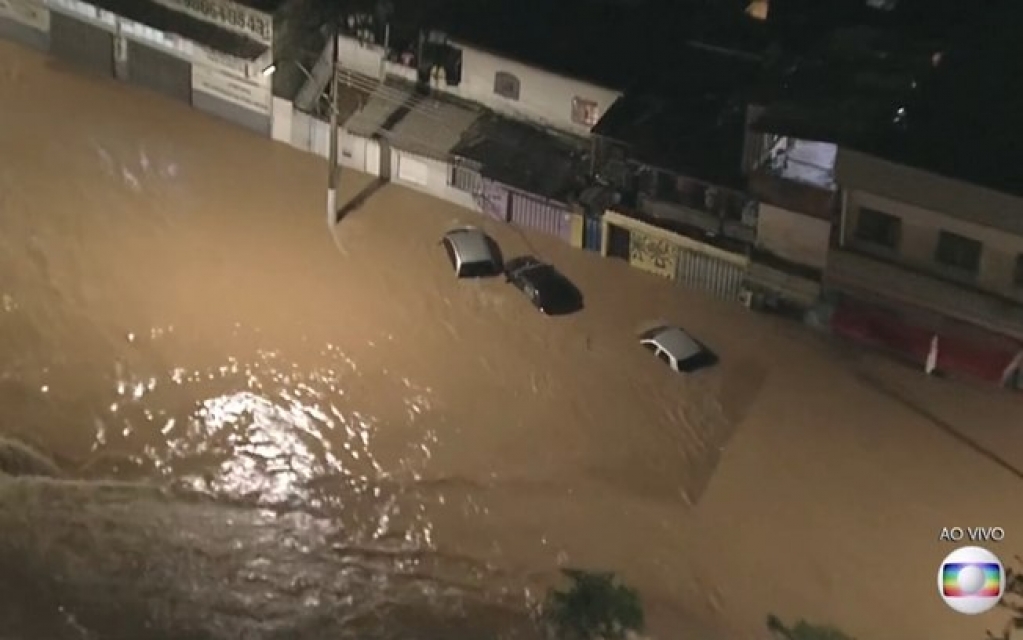 Temporais atingem cidades e causam mortes em Minas Gerais