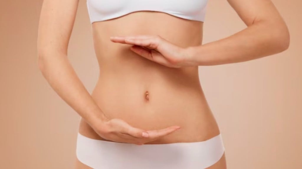 FreePik Onfaloplastia: como o procedimento corrige o umbigo