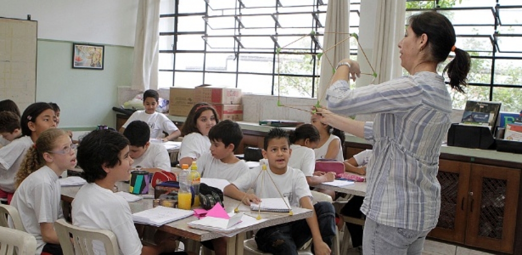 Estado nomeia 3.747 professores para rede pública de escolas