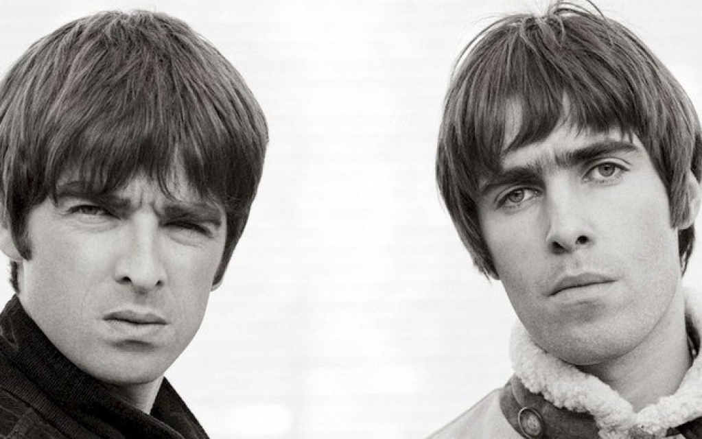 Oasis: brigas afastam irmãos há uma década Oasis: brigas afastam irmãos há uma década