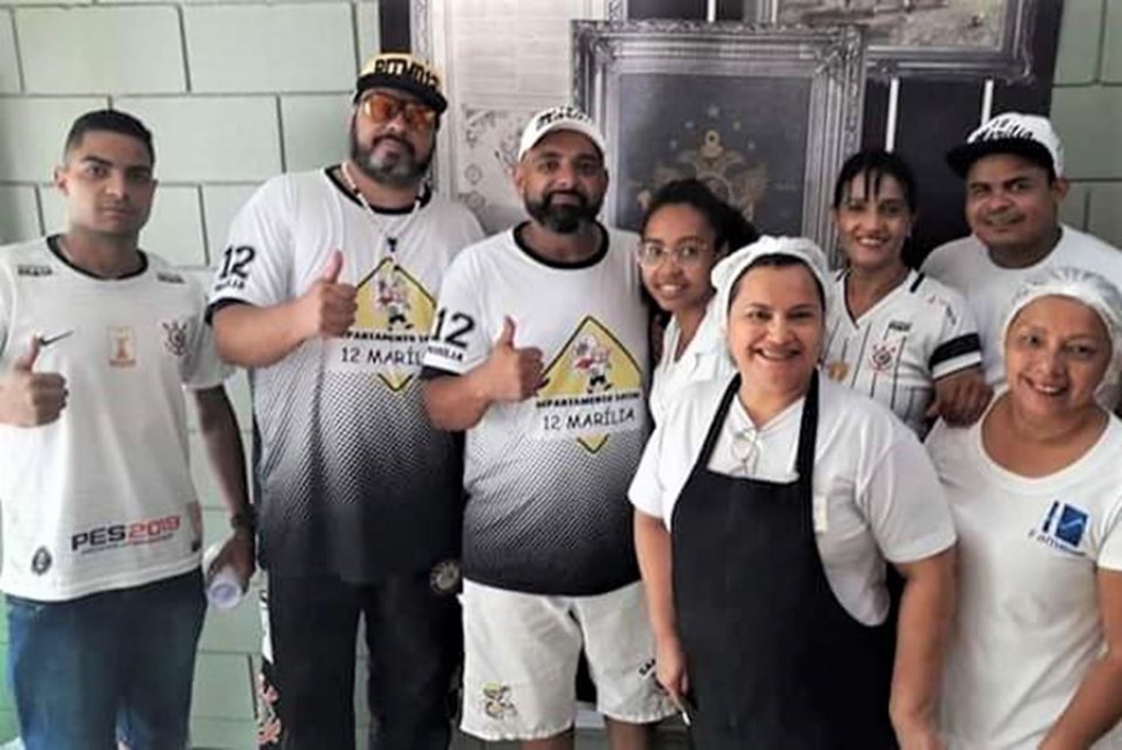 Sangue Corintiano - Torcedores do Corinthians fazem doação de sangue Sangue Corintiano - Torcedores do Corinthians fazem doação de sangue