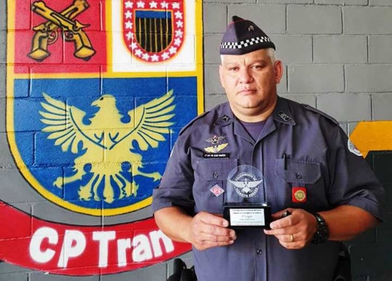Carteirada – Sargento afastado em Marília é premiado em curso de trânsito