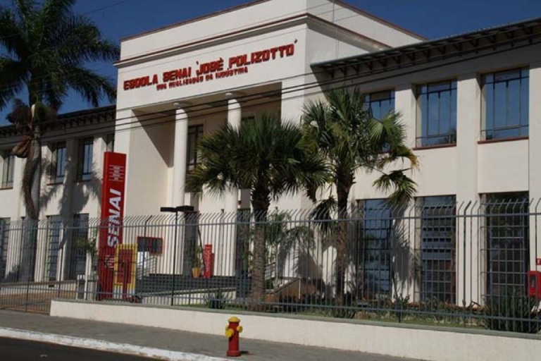 Senai de Marília oferece 294 bolsas de estudos em 15 cursos de diversas áreas
