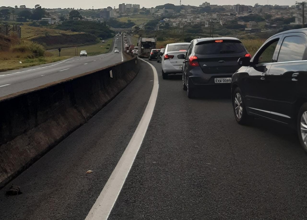 Eixo assume rodovias e inicia obras nas pistas, contorno tem reparos e lentidão