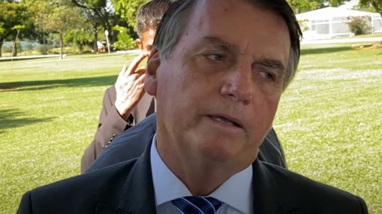 Justiça proíbe governo de promover Bolsonaro nas redes sociais
