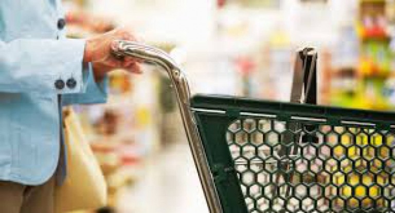 Veto a idosos e famílias em supermercados vira recomendação; gerou caso judicial