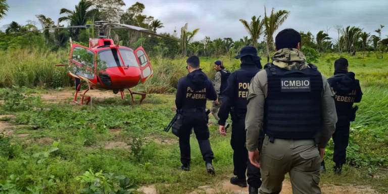 © Polícia