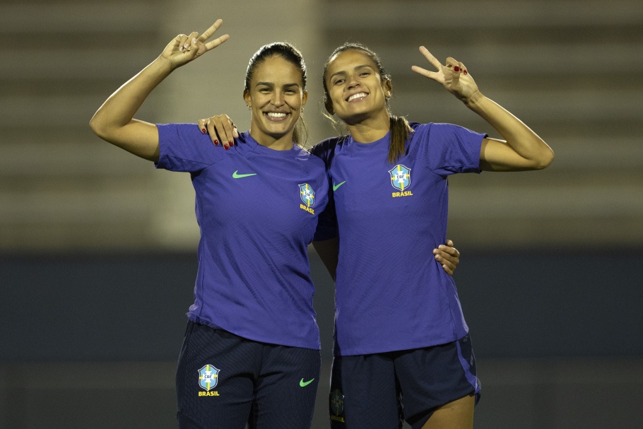 Gabi Nunes - Duda Santos - Treino da Seleção Feminina