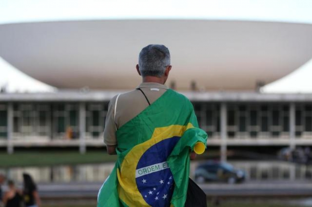 O “túnel do tempo” da política brasileira