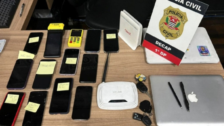 Divulgação / SSP – 14.09.2023 Integrantes de grupo envolvido em roubo e furto de celulares foram presos na região central da capital paulista