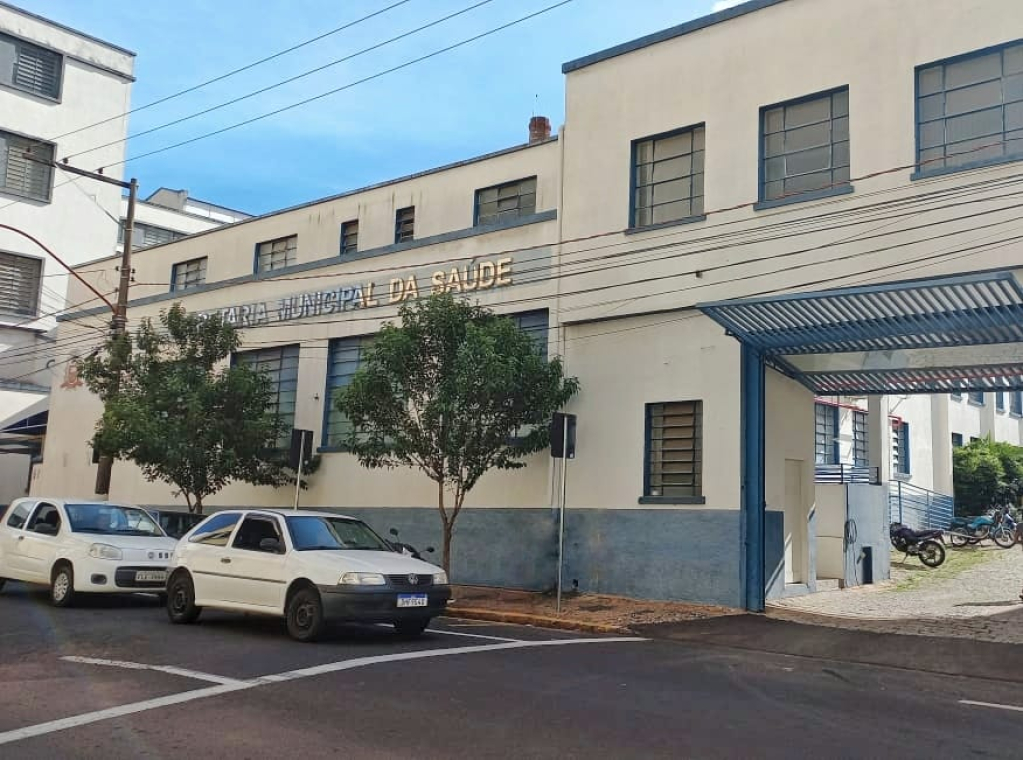 Morte de cavalo vira polêmica e Saúde investiga suspeita de raiva em Marília Morte de cavalo vira polêmica e Saúde investiga suspeita de raiva em Marília