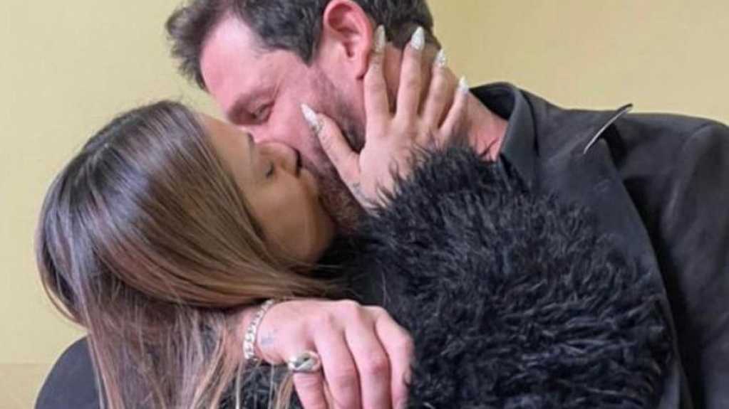 Fábio Jr. abençoa casamento 'secreto' de Cleo: 'Luz nessa trajetória' Fábio Jr. abençoa casamento 'secreto' de Cleo: 'Luz nessa trajetória'