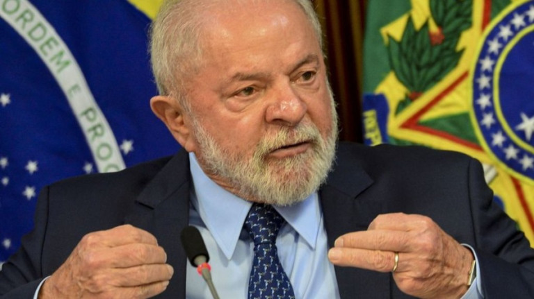 Lula é convidado para visitar os Emirados Árabes após viagem à China