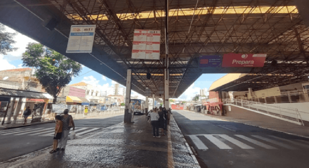 Interdição de terminal vai usar praças e reduzir estacionamento no centro