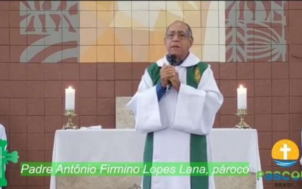 "Tomara que morram antes da vacina", diz padre aos que não vão à missa; assista "Tomara que morram antes da vacina", diz padre aos que não vão à missa; assista