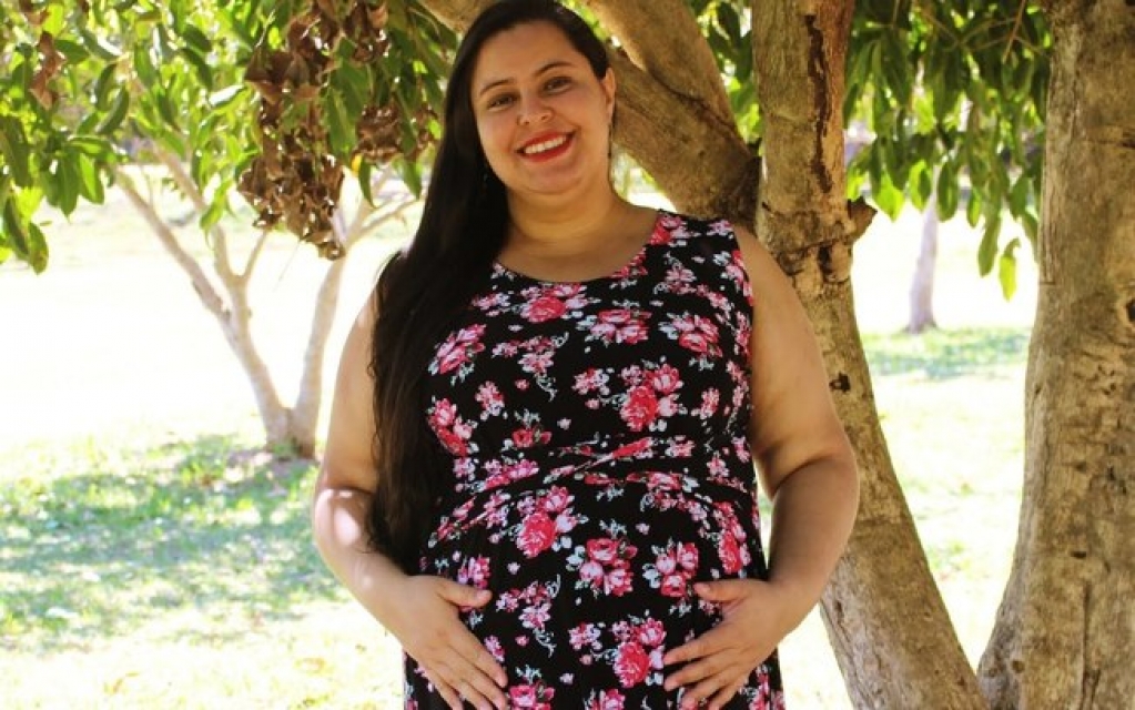 Grávida de oito meses, professora morre de Covid-19 após chá de fraldas Grávida de oito meses, professora morre de Covid-19 após chá de fraldas
