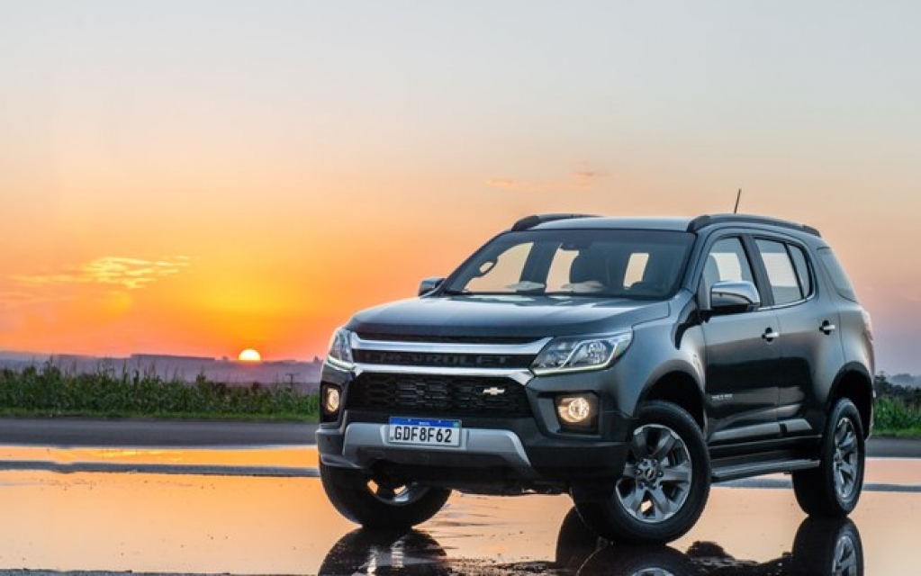 Chevrolet Trailblazer 2021 estreia no mês que vem com novo visual