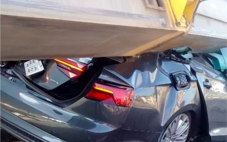 Hélice eólica esmaga carro e deixa dois mortos no Ceará